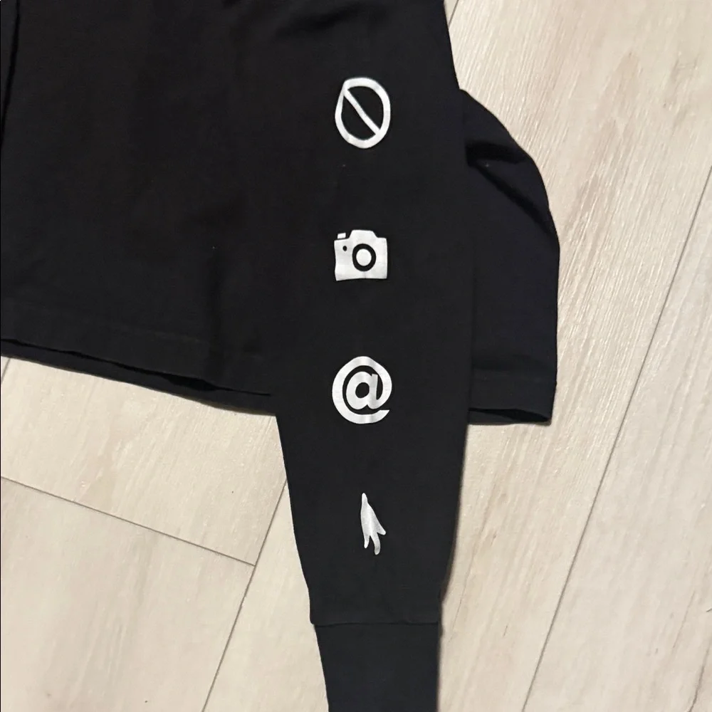 Crown Boys Black Graphic Long-Sleeve Kids Tee size S